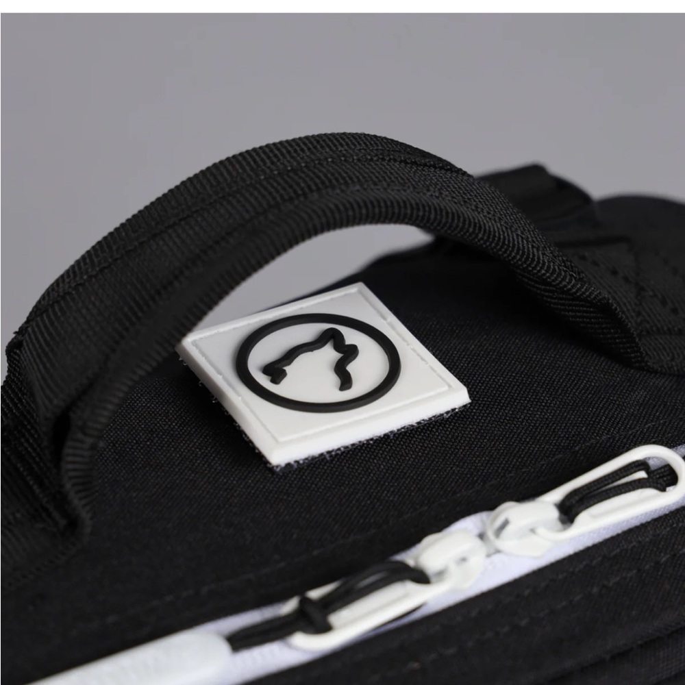 25L BACKPACK ALPHA BLACK WITH WHITE ACCENTS NWT - Picture 7 of 8